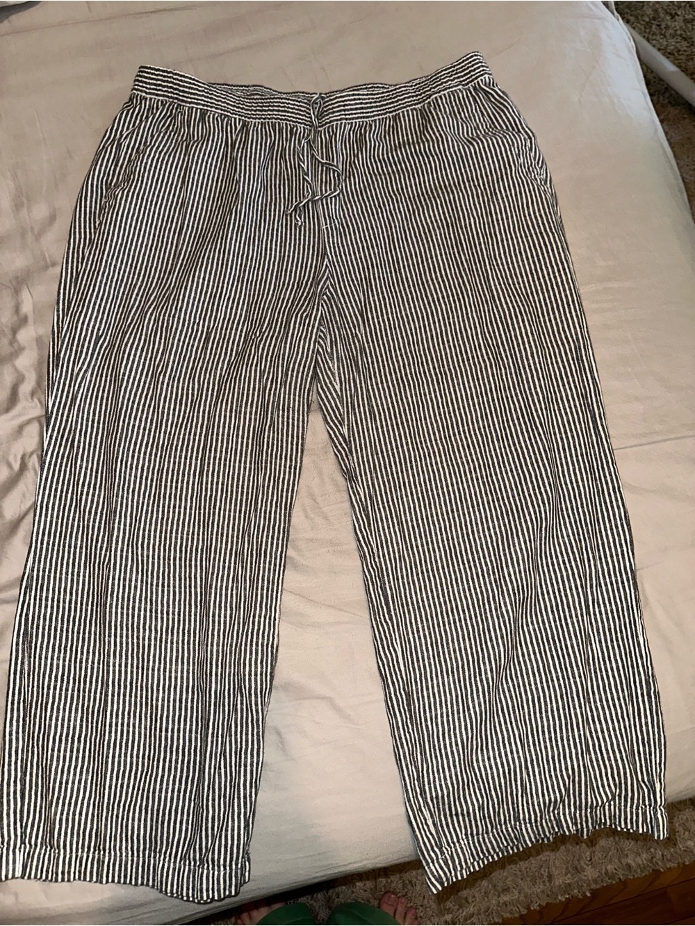 Old Navy linen pants